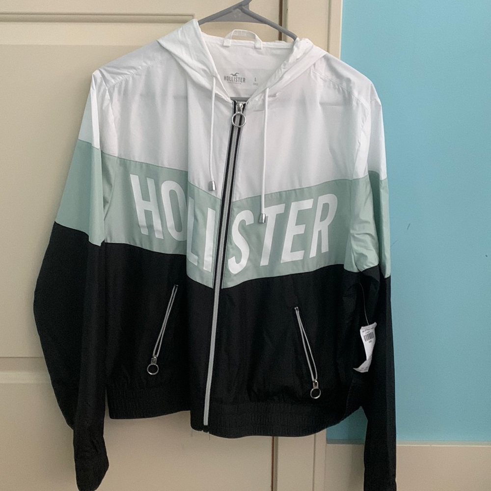 NEW Hollister Windbreaker